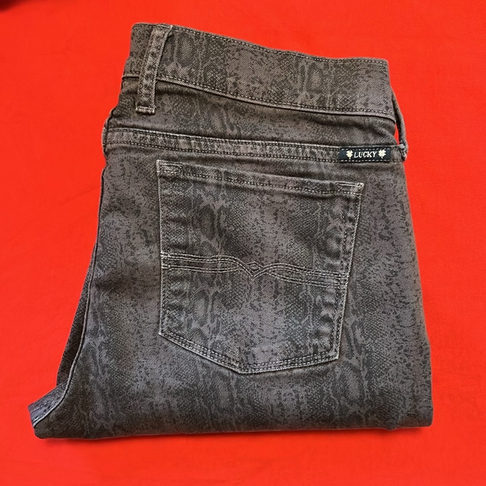 LUCKY BRAND SNAKESKIN CHARLIE SKINNY SIZE 8